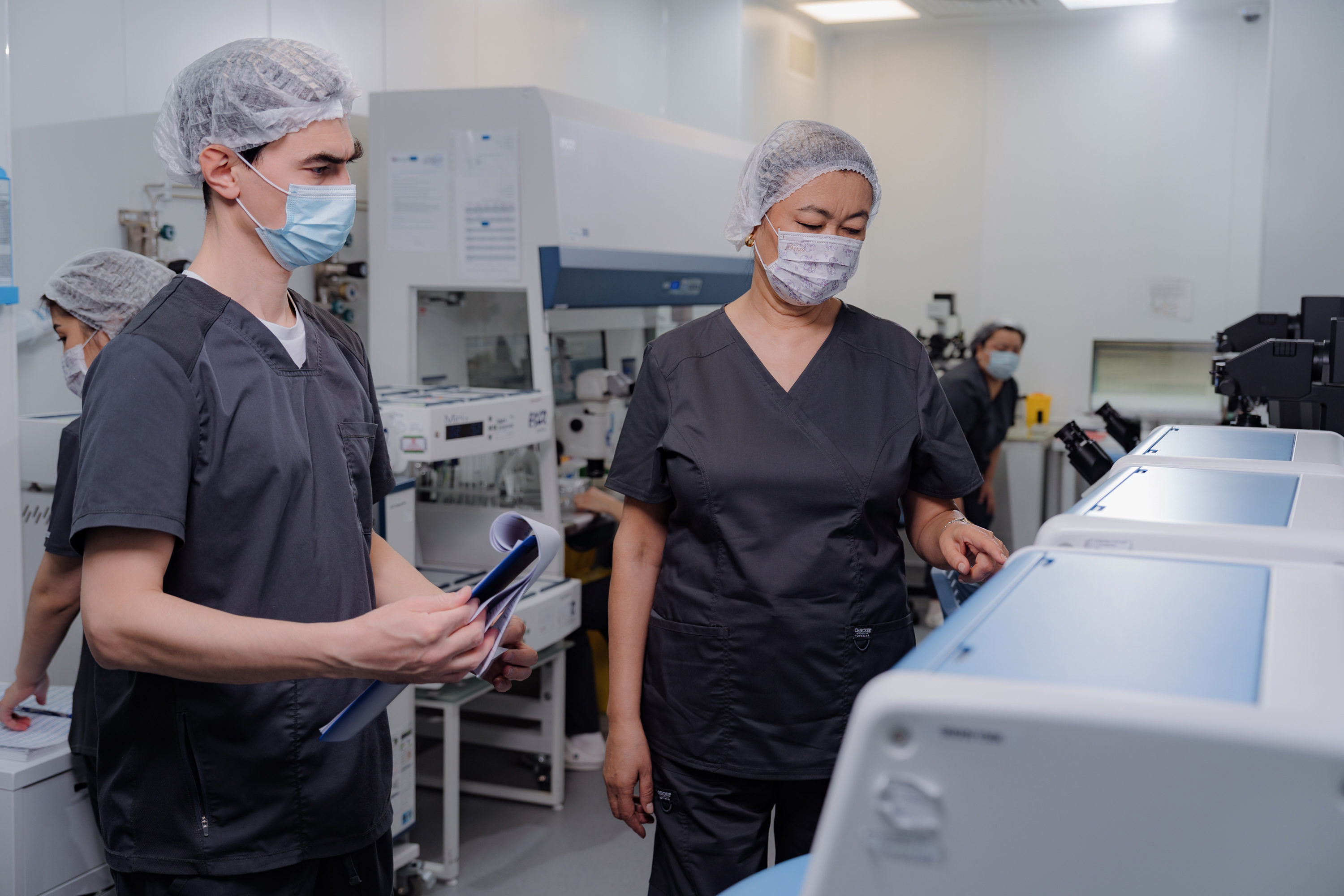 Medical professionals in IVF clinic 2